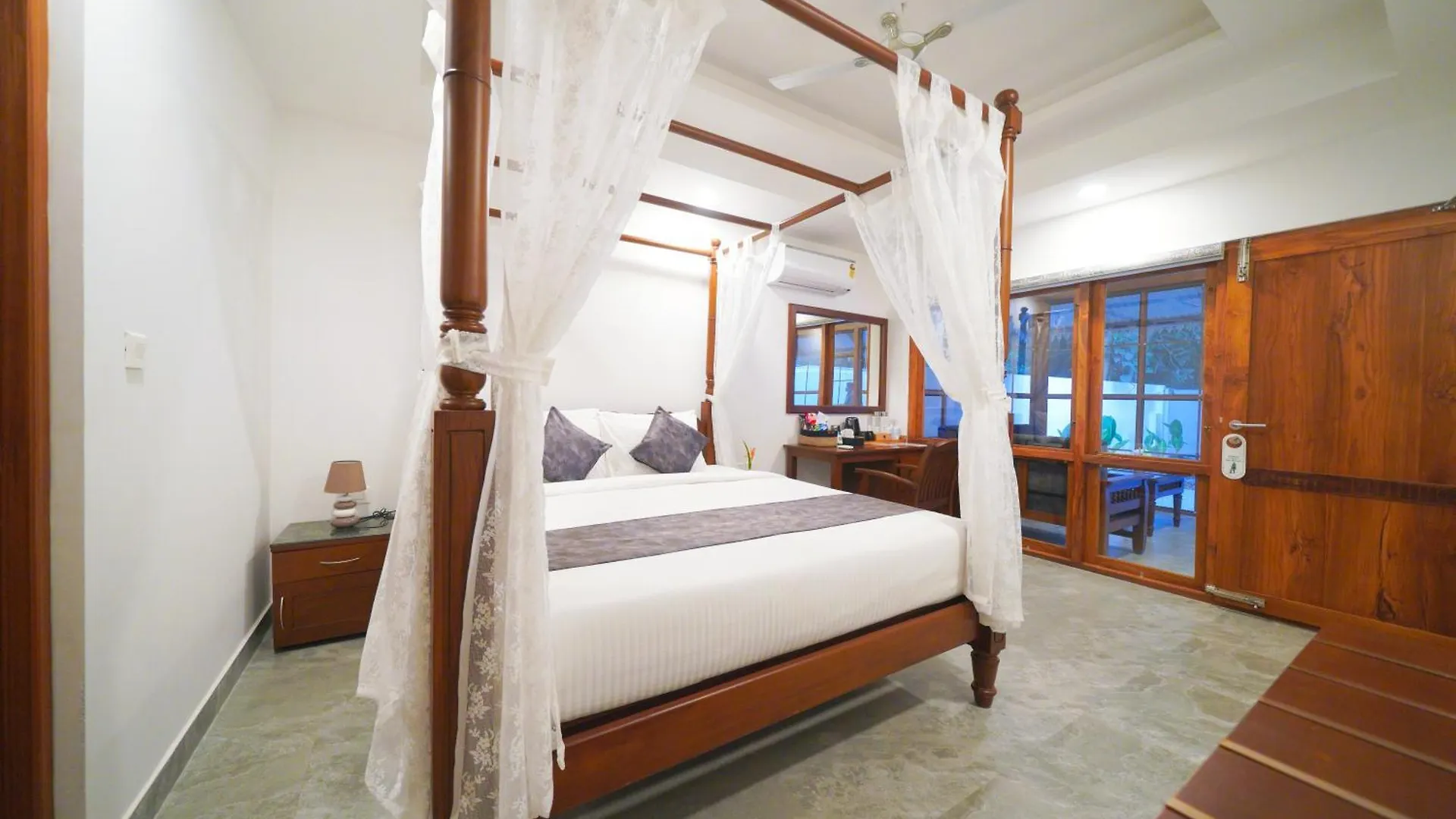Once Upon The River, Aluva - Near Cochin International Airport Kochi Resort